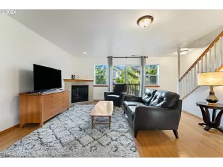 Photo #3: 24241096 Listing