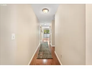 Photo #6: 24241263 Listing 