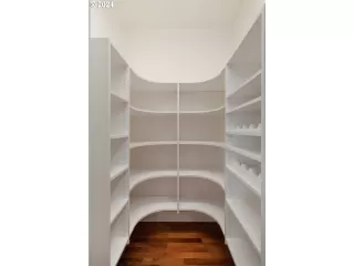 Photo #2: 24242622 Listing