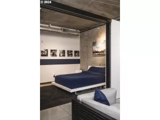 Photo #3: 24242891 Listing