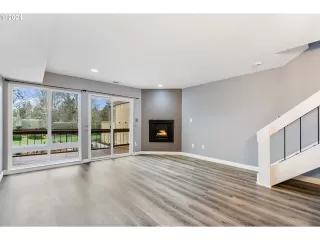 Photo #3: 24242939 Listing 