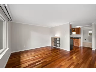 Photo #1: 24244802 Listing