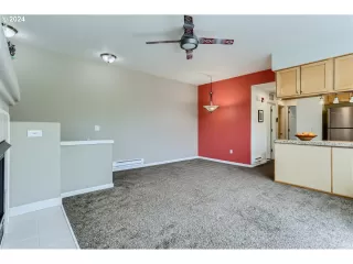 Photo #4: 24245196 Listing 