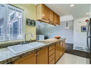 Photo #6: 24245196 Listing 