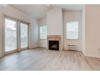 Photo #3: 24245468 Listing