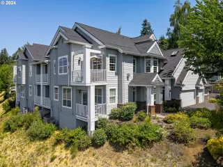 Photo #2: 24247008 Listing 