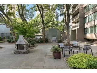 Photo #1: 24247965 Listing 