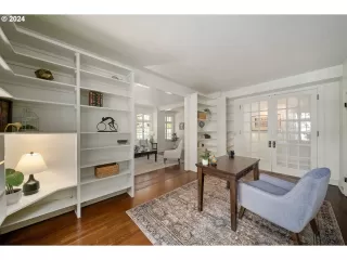 Photo #2: 24249006 Listing