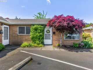 Click for more information on MLS # 24253135 : 4433 SE 57TH AVE More Details about MLS # 24253135 : 4433 SE 57TH AVE