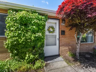 Photo #1: 24253135 Listing