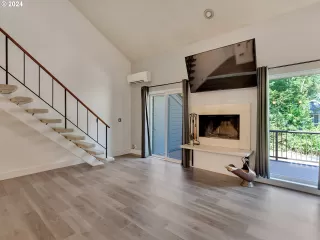 Photo #2: 24254173 Listing