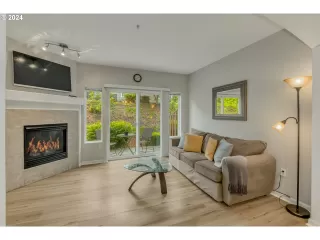 Photo #6: 24254501 Listing 