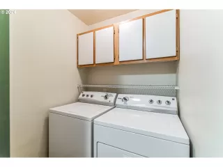 Photo #5: 24254664 Listing