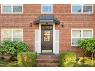 Photo #1: 24255386 Listing