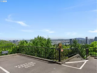 Photo #3: 24255620 Listing