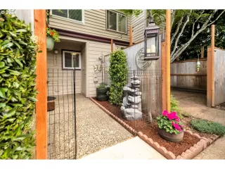 Photo #3: 24256333 Listing 