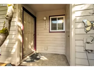 Photo #5: 24256333 Listing 