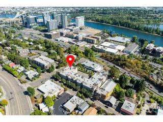 Photo #3: 24256988 Listing