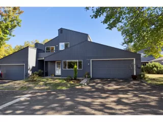 Photo #2: 24257369 Listing 