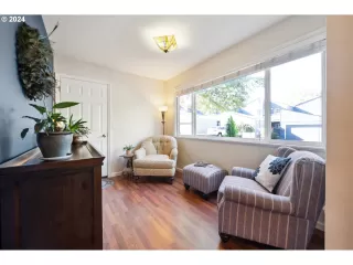 Photo #5: 24257369 Listing 