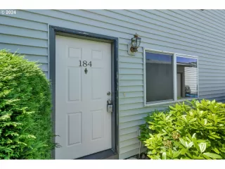 Photo #5: 24258063 Listing 