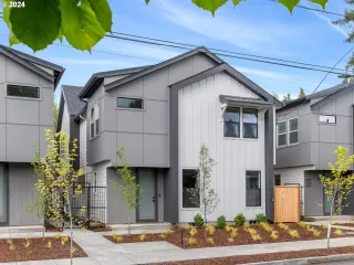 Photo #1: 24258139 Listing