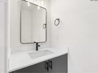 Photo #2: 24258139 Listing
