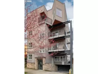 Photo #1: 24258590 Listing