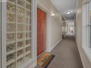 Photo #2: 24258590 Listing