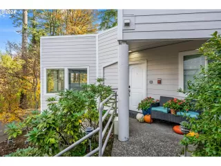 Photo #2: 24258703 Listing 