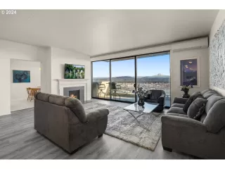 Photo #5: 24259846 Listing