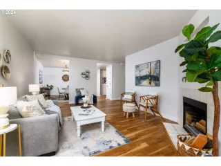 Photo #2: 24260478 Listing 