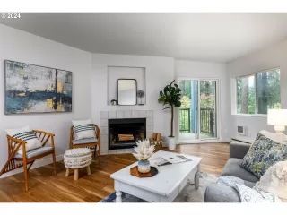 Photo #3: 24260478 Listing 