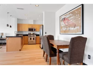 Photo #2: 24260767 Listing 