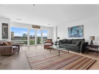 Photo #3: 24260767 Listing 
