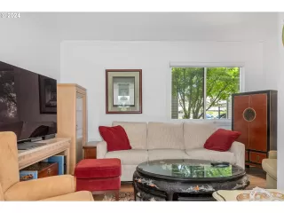 Photo #2: 24260805 Listing