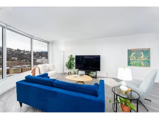 Photo #2: 24262799 Listing