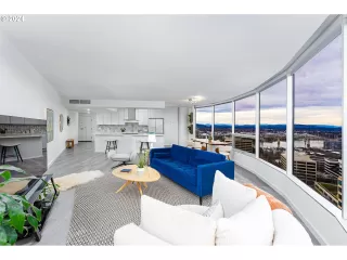 Photo #3: 24262799 Listing