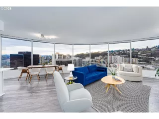 Photo #4: 24262799 Listing