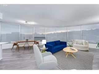 Photo #5: 24262799 Listing