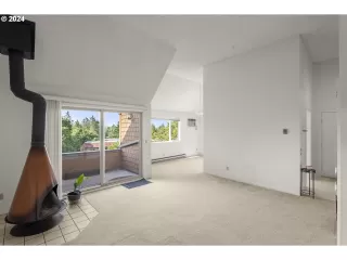 Photo #5: 24263473 Listing 