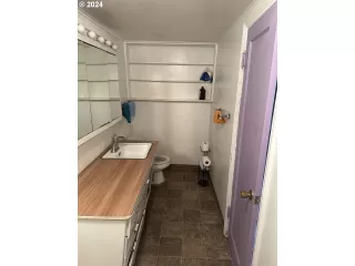 Photo #3: 24263568 Listing 