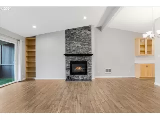 Photo #3: 24264067 Listing 