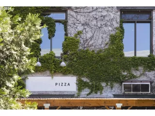 Photo #2: 24264298 Listing