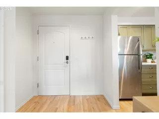 More Details about MLS # 24267103 : 1718 NE 11TH AVE 314