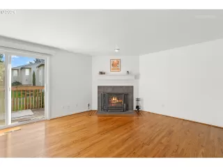 Photo #4: 24267994 Listing 