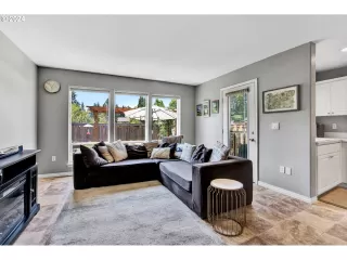 Photo #5: 24268057 Listing 