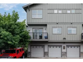 Photo #6: 24268397 Listing