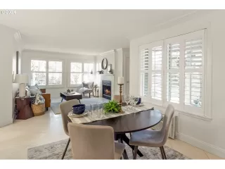 Photo #3: 24268432 Listing