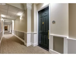 Photo #1: 24268954 Listing